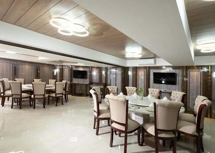 Dream Of Aventus Hotel